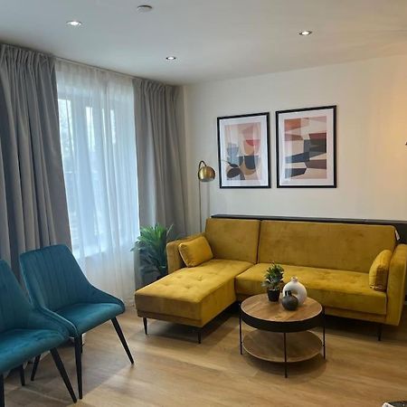Cute One Bed Apartment - Old Trafford Манчестер Экстерьер фото